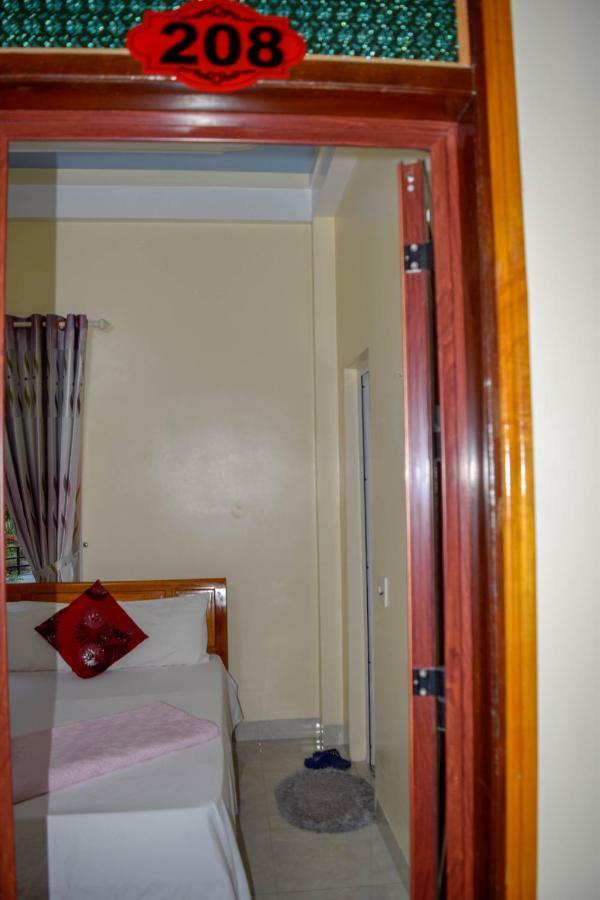 Phong Nha Orient Hotel Exterior photo